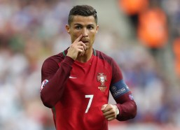 华体会官方_欧冠大胜巴萨后曝转会悬念！切尔西新星威廉·埃斯特旺经纪人暗示未来或投奔诺坎普