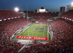 华体会线上入口：马德兴建言国足调整备战节奏，对阵泰国前休整关键，生死战前双赛安排引深思