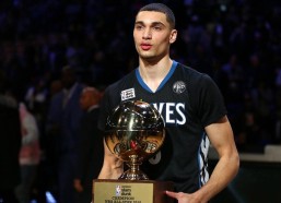 华体会登陆入口|铃木唯人半场闪击定乾坤 弗赖堡主场一球力压圣保利