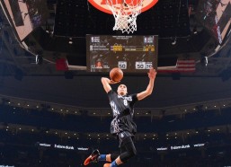 华体会登陆入口|Faker敞开心扉，在电竞巅峰之路，寻觅爱情与再夺五冠的梦想