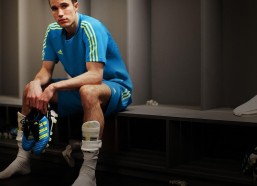 华体会线上入口|亚足联报告前瞻，王霜、王珊珊、彭诗梦成中国女足首战关键支柱