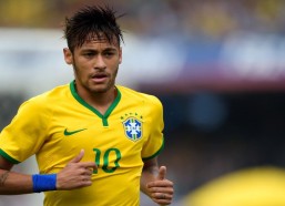 华体会线上入口_基耶萨盛赞马尔蒂尼历史地位，揭秘最快队友弗林蓬，传承与速度的绿茵对话